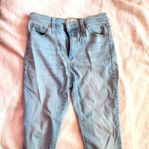 Universal Threads Co